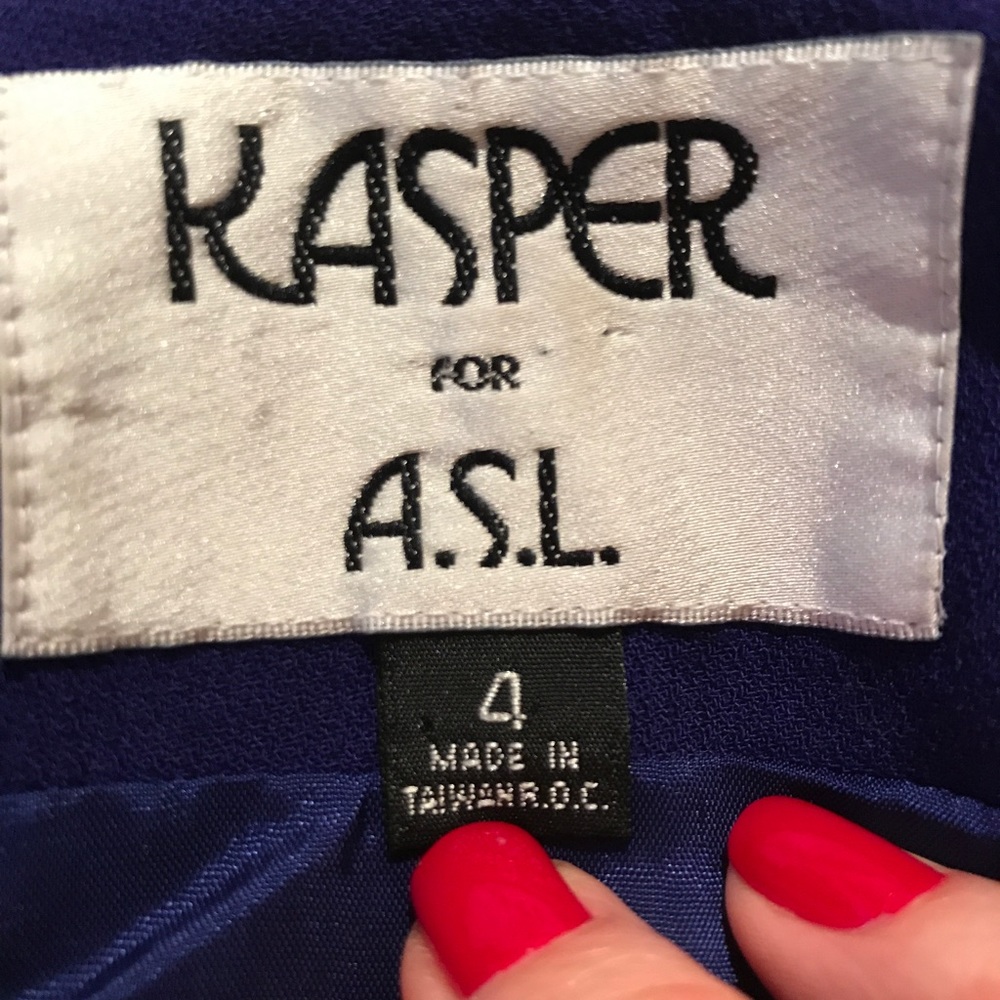 Jacket, bonus skirt - Picture 6 of 7